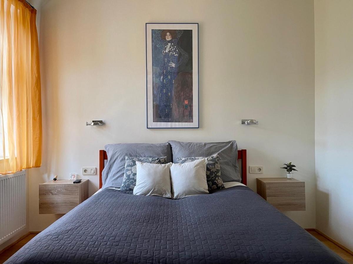 Penthouse W Private Rooftop And Free Parking 부다페스트 외부 사진