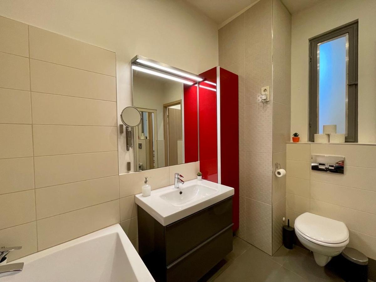 Penthouse W Private Rooftop And Free Parking 부다페스트 외부 사진