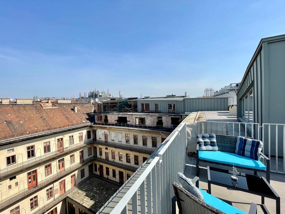 Penthouse W Private Rooftop And Free Parking 부다페스트 외부 사진
