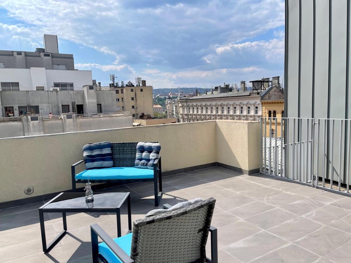 Penthouse W Private Rooftop And Free Parking 부다페스트 외부 사진