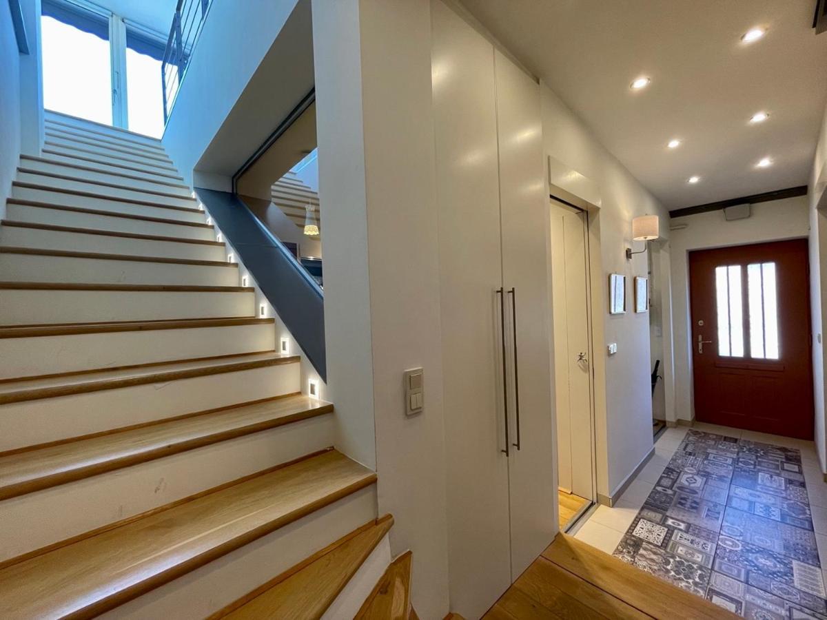 Penthouse W Private Rooftop And Free Parking 부다페스트 외부 사진