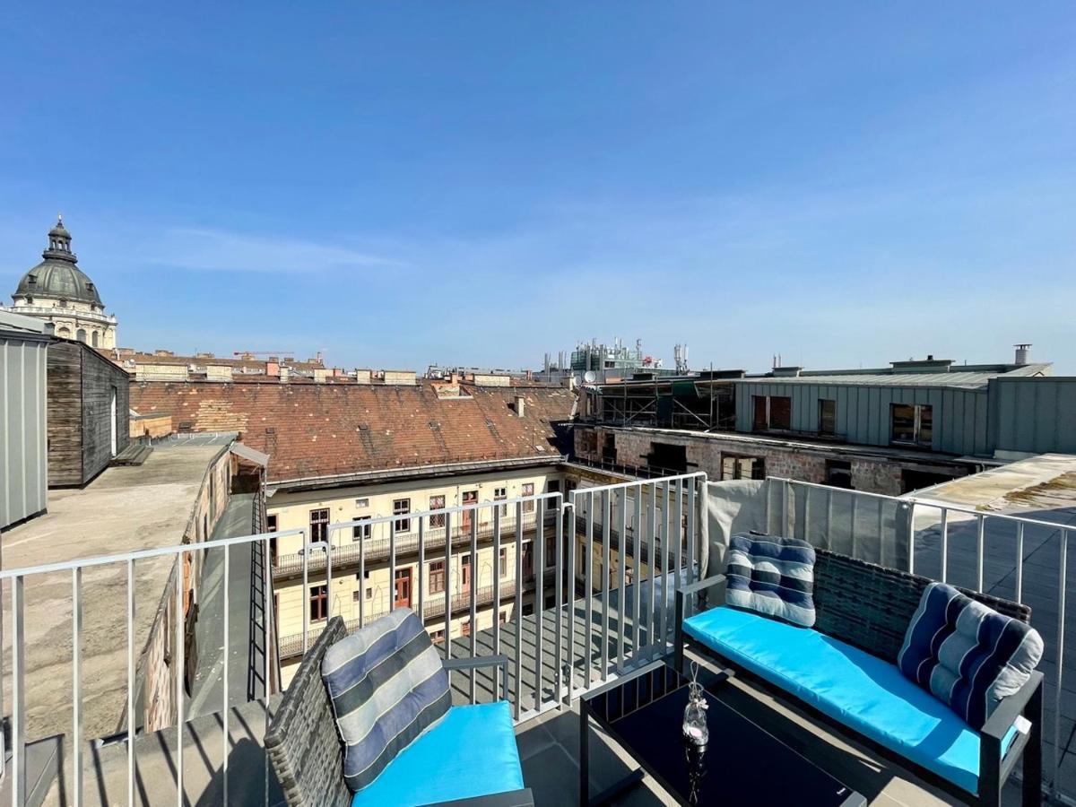 Penthouse W Private Rooftop And Free Parking 부다페스트 외부 사진